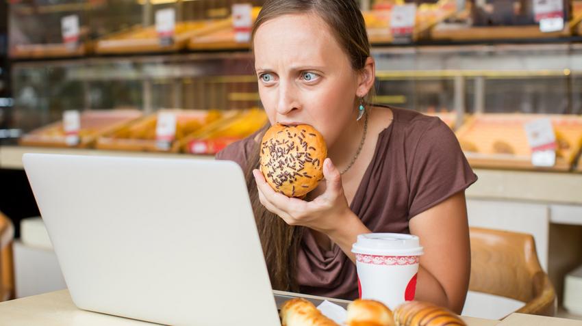 Ha ideges, sokat eszik? Így győzhetjük le a stresszevést