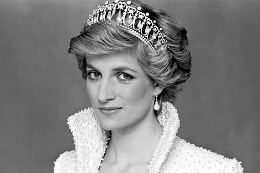 Vilmos herceg forrong a dühtől, Diana törvénytelen lánya taszíthatja le a brit trónról?